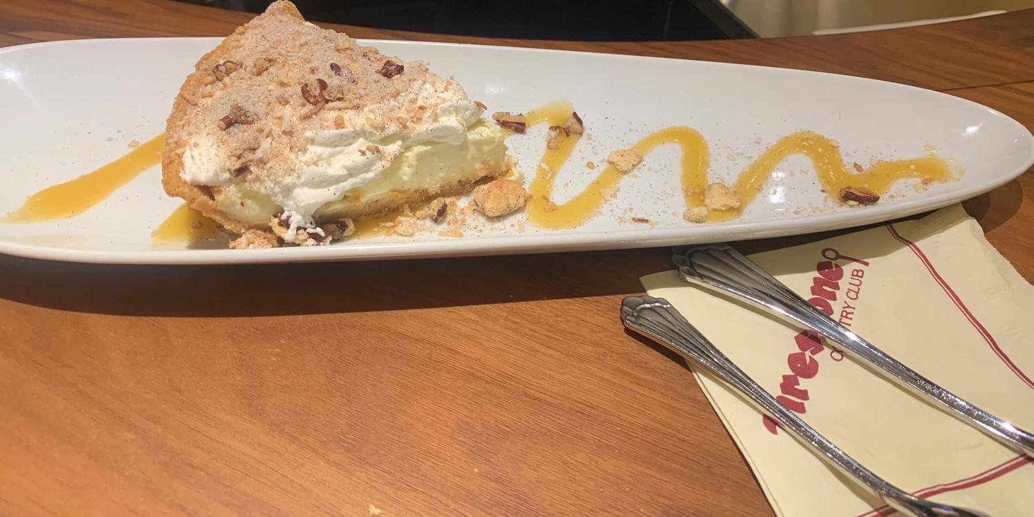 Famous Crunchy Creme Pie