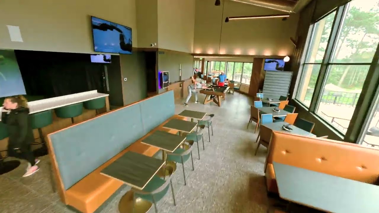 st-croix-national-golf-with-the-grounds-restaurant-and-pelz-putting-course.